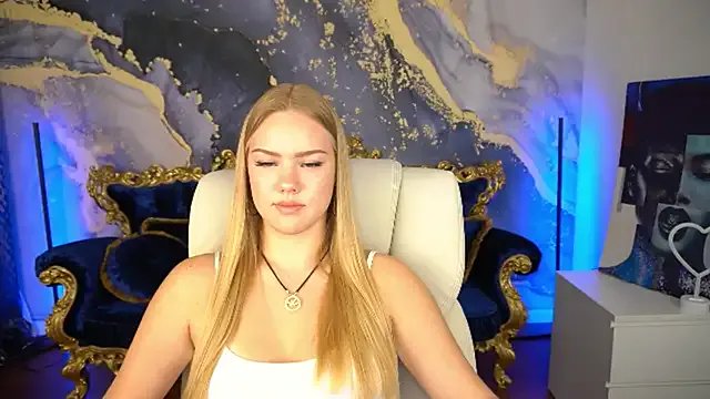 CelesteNoir on StripChat