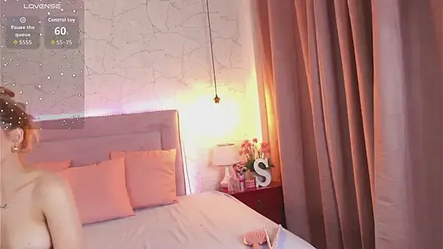 ChannelAngeless on StripChat