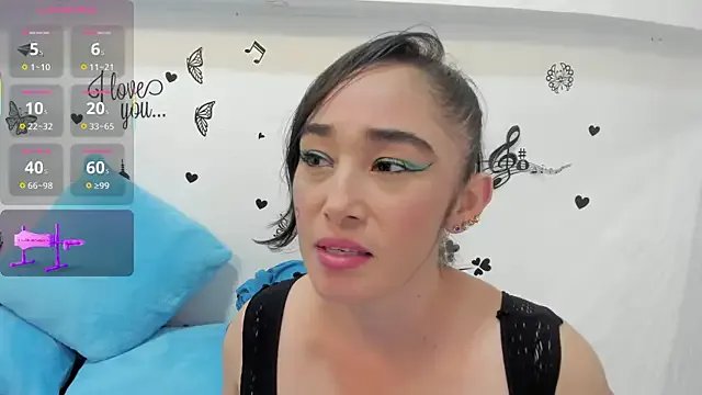 charlotte-11 — ice on my tits