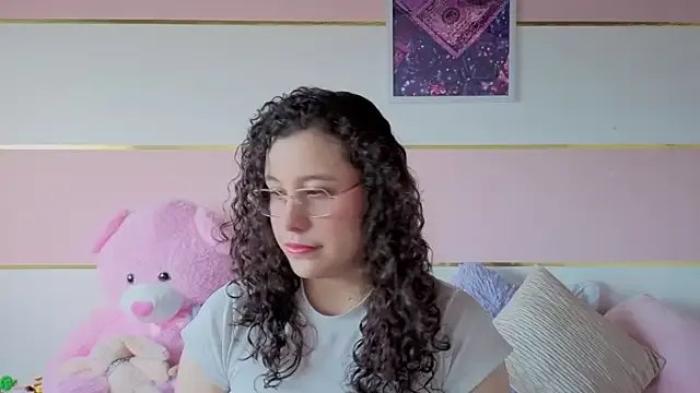 Charlotte__Miller on StripChat