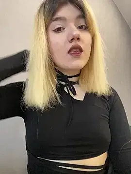 Cherry___Blossom on StripChat