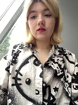 Cherry___Blossom on StripChat