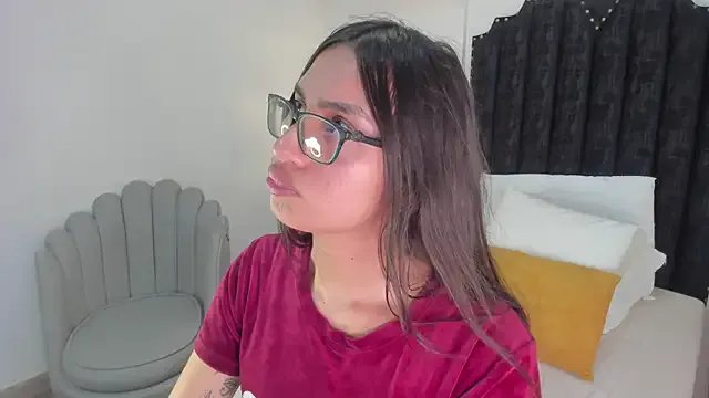 cherrylady_02 on StripChat