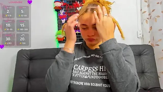 Cherrysweetyx on StripChat