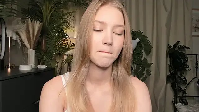 ChinBonnell on StripChat