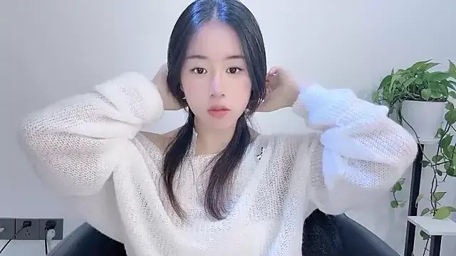 chloe-01 on StripChat