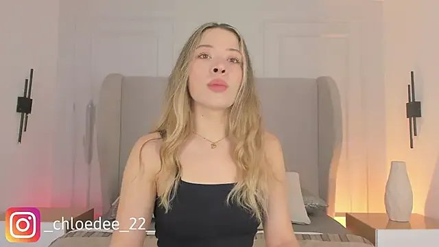 chloe_d — MESSY DEEPTHROAT