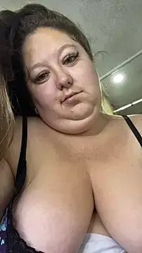 Chloee_Peach on StripChat