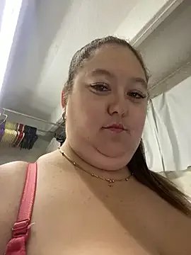 Chloee_Peach on StripChat