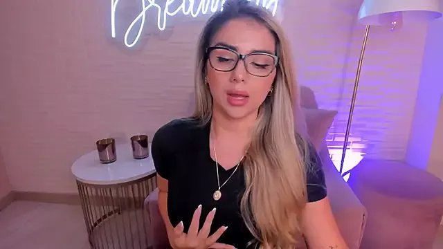 ChloePreston_ on StripChat