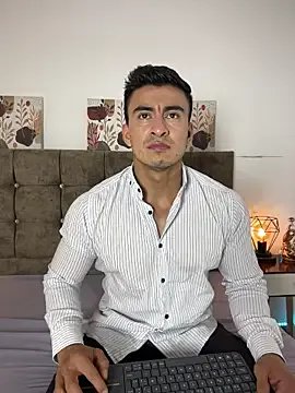 Chris_Clarck on StripChat