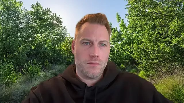 Freechat Christian87xxx on StripChat