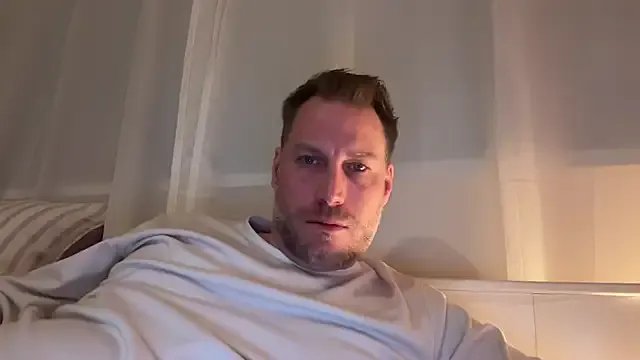 Freechat Christian87xxx on StripChat