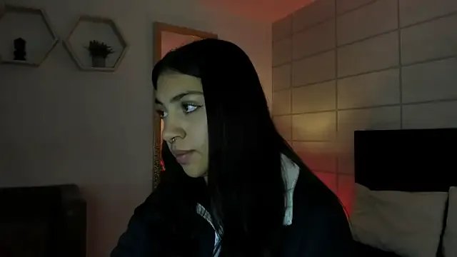 Christine_harper on StripChat