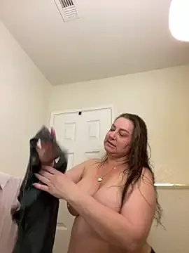 Chubby-Kat50 on StripChat