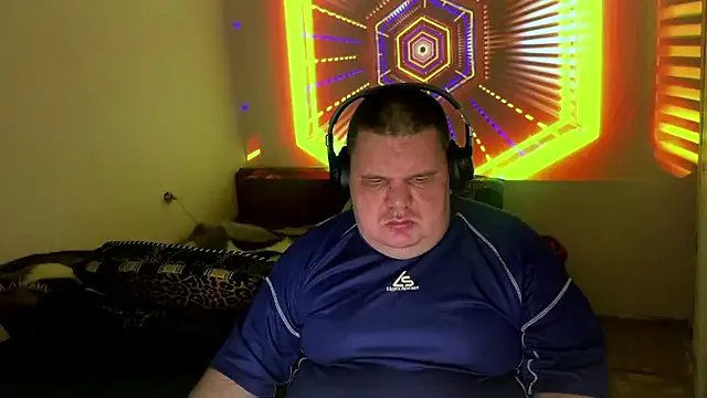 chubby_daddy room chat