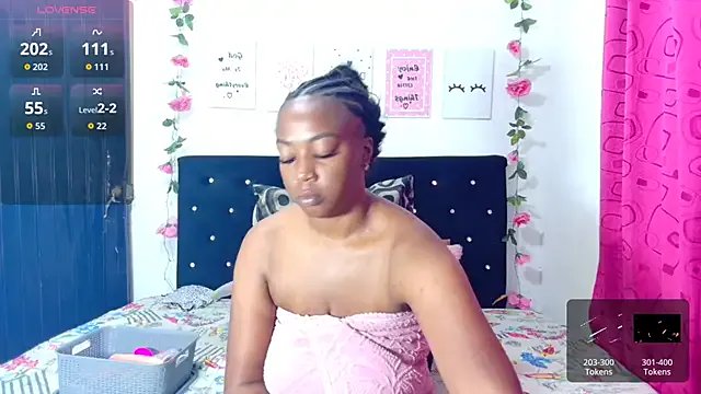 CiaraEbony on StripChat