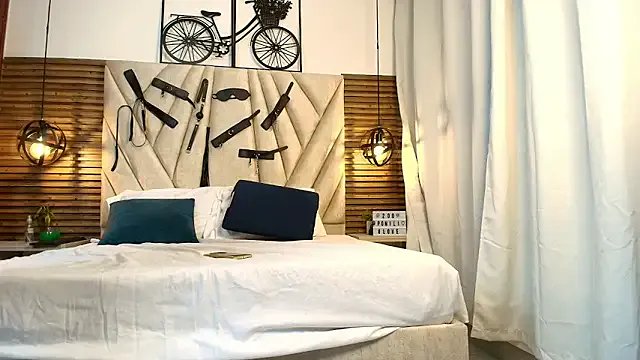 Cinthiabaker on StripChat