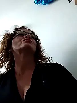 Freechat CioniWeiss on StripChat