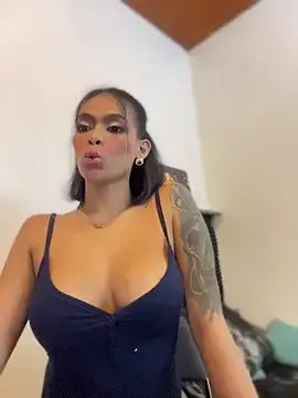 ClaryFrayx on StripChat