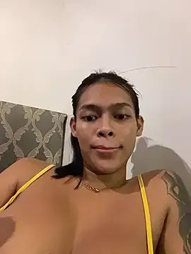ClaryFrayx on StripChat
