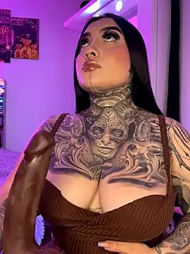 CloeeBeckam on StripChat