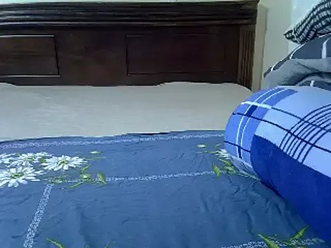 Clomilan0001 on StripChat