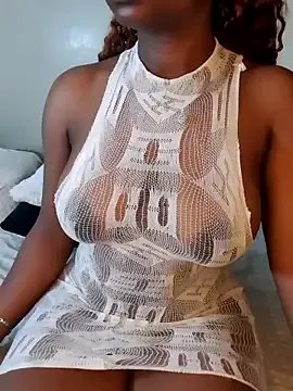 cocoluvx on StripChat