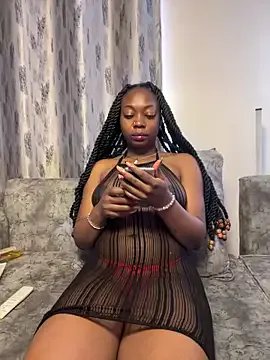 cocoluvx on StripChat