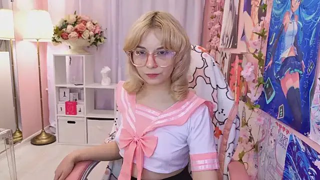 Coconut_Mia on StripChat