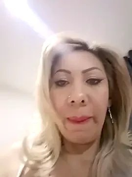 coral_smitth on StripChat