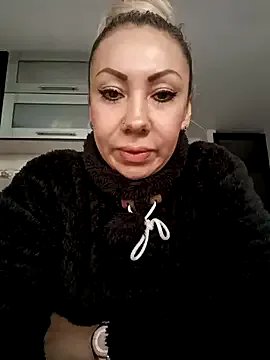 coral_smitth on StripChat