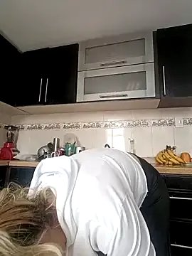 coral_smitth on StripChat