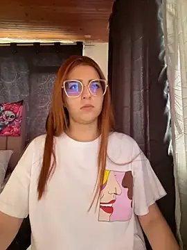 Freechat CoraVibes on StripChat