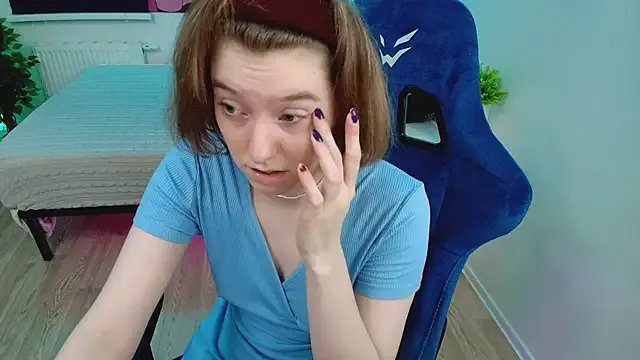 CranberryHot on StripChat