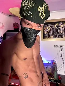 CRAZY-BOY99 on StripChat