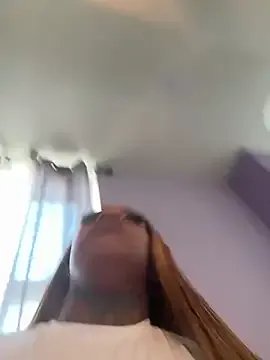 Creamesensation on StripChat