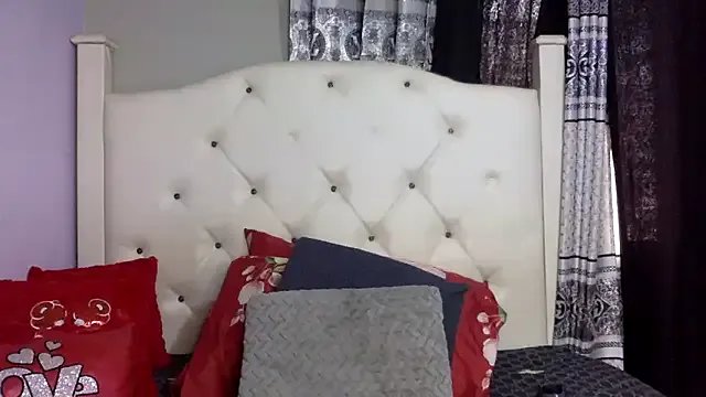 creamyamber on StripChat