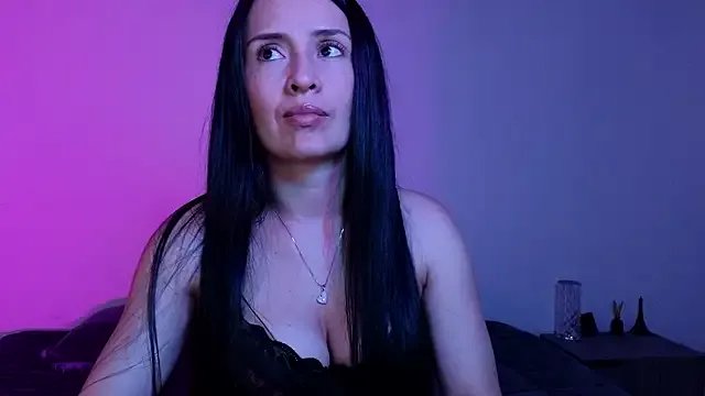 cristal_hilton_10 — Sucking dildo