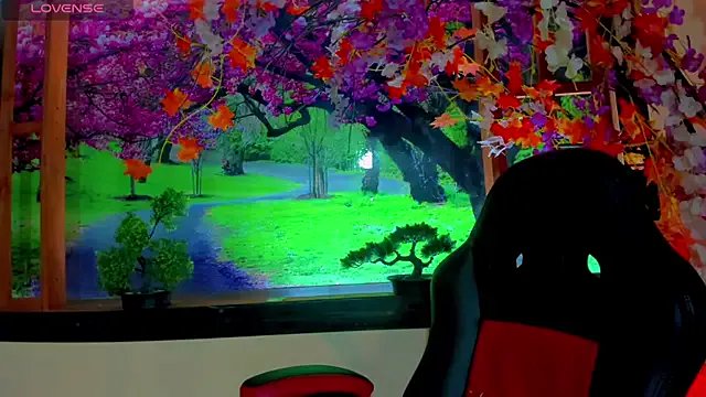 Cristal_Villael on StripChat