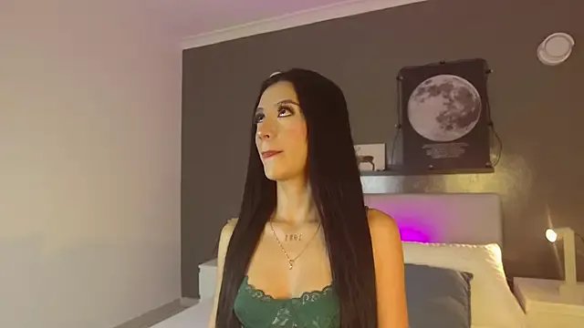 Freechat CristalCornner_ on StripChat