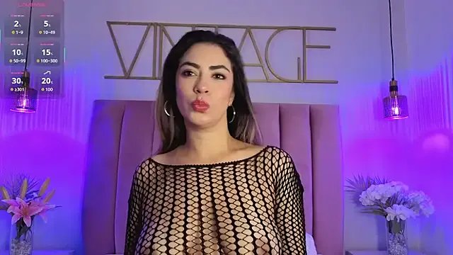 CristalHeart_ — spank ass