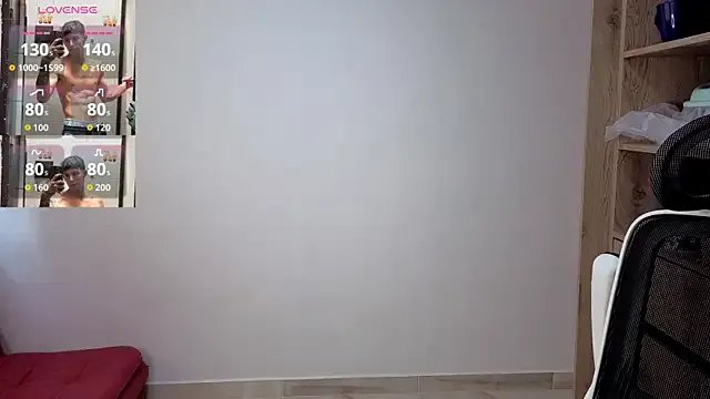 Cristopher23_ on StripChat