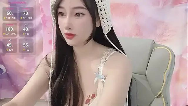 Crush-7ii on StripChat