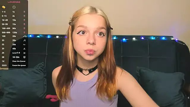 crystal_lilith on StripChat