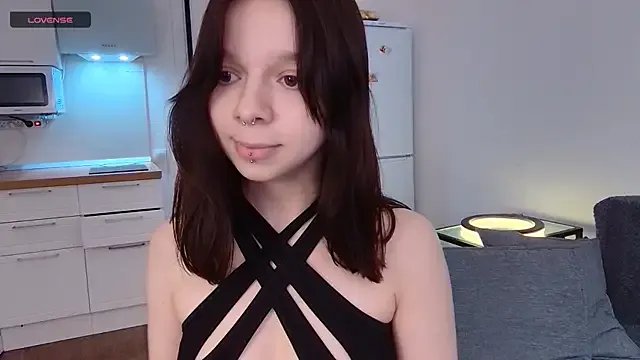 crystal_lilith on StripChat