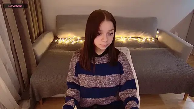 crystal_lilith on StripChat