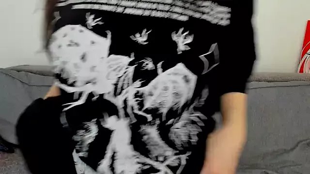 crystal_lilith on StripChat