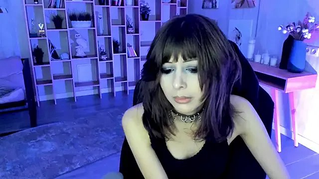 CrystallBloom on StripChat