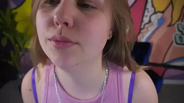 CrystallPaws on StripChat